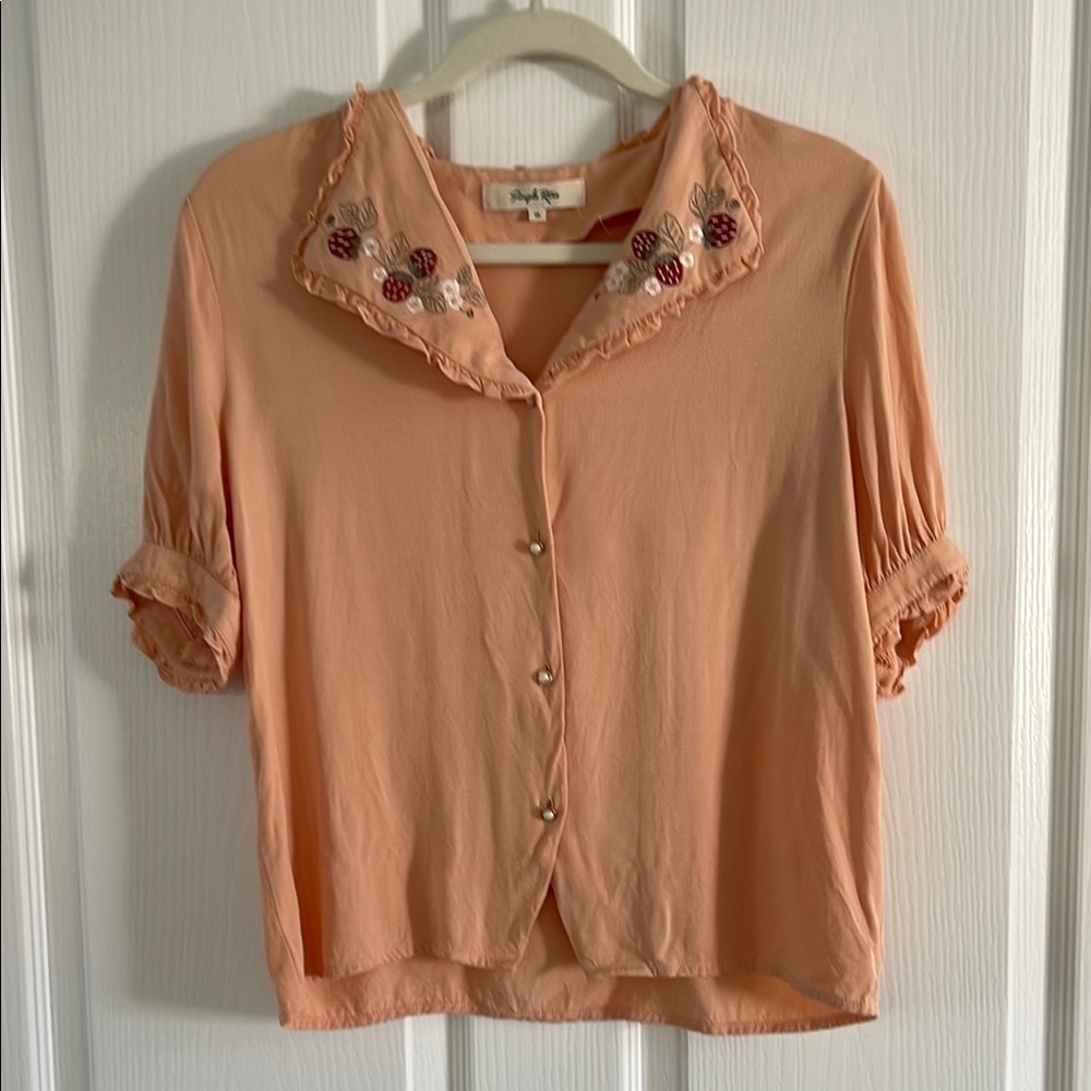 Simple Retro Peach Embroidered Blouse